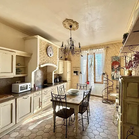 2 Pieces Au Coeur D'ajaccio, Climatise - Fr-1-61-626 Apartment