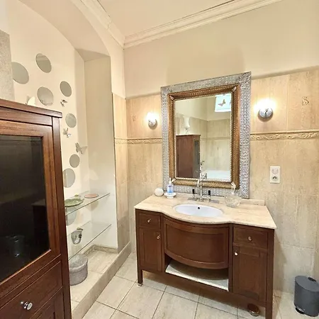 2 Pieces Au Coeur D'ajaccio, Climatise - Fr-1-61-626 Apartment